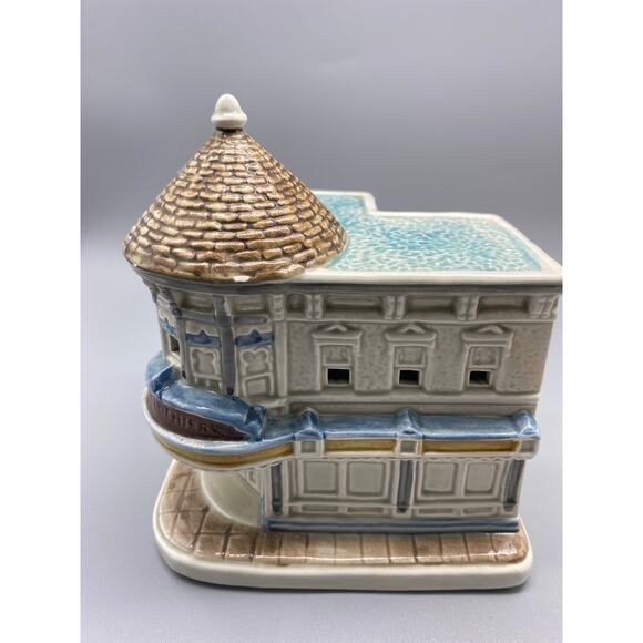 Vtg 1988 Sears Disney Magic Kingdom Collection Ceramic Main Street Clothiers - Picture 2 of 8